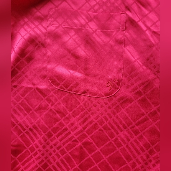 Victoria's Secret Red Satin Pajama Short Set, BNWT, Size XXL - Picture 6 of 7